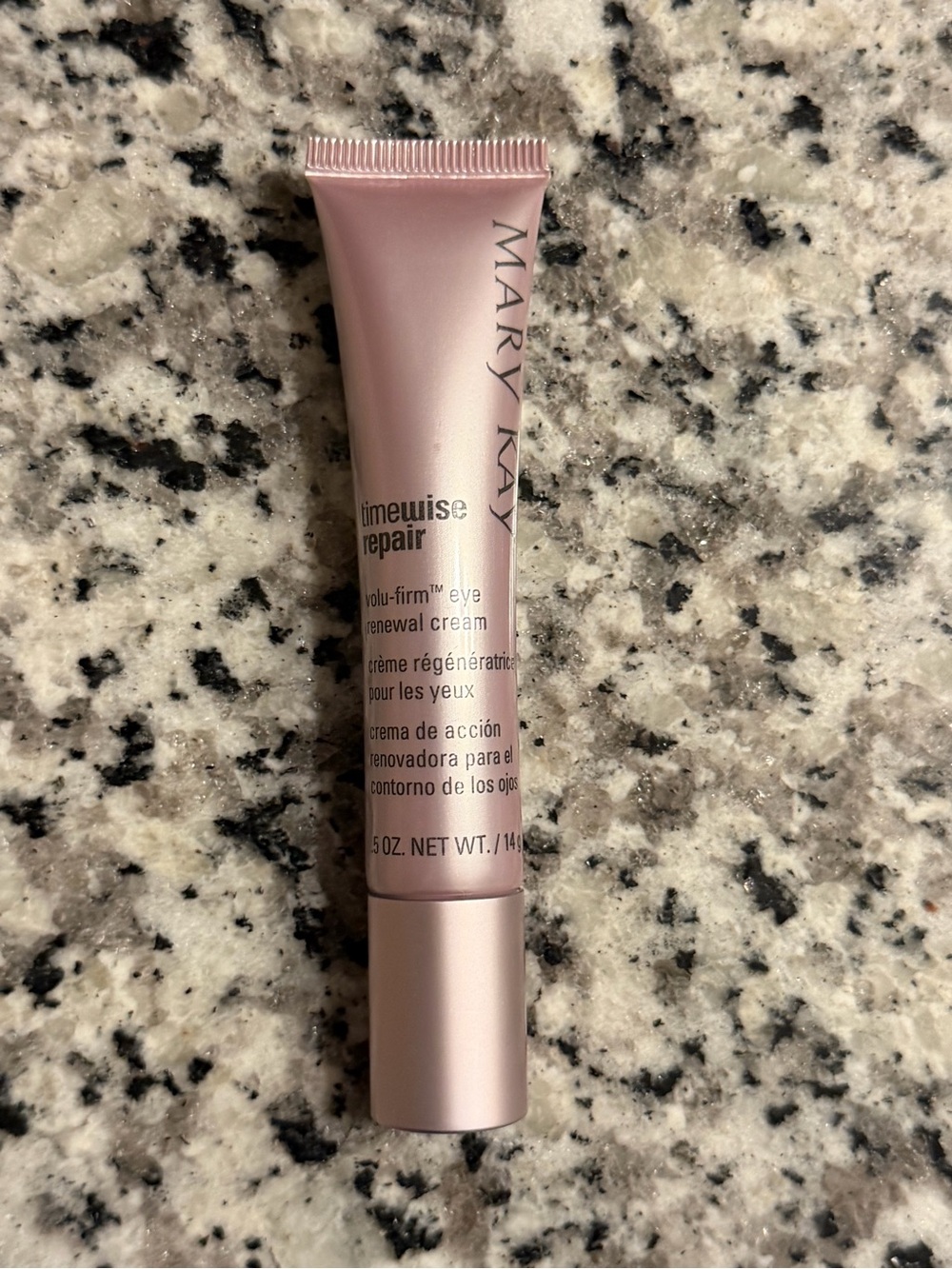 Mary Kay Timewise Repair Set in Soft Pink and Silver Accents - Picture 7 of 7